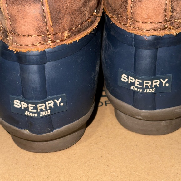 Sperry Brown and Blue Boots - Picture 5 of 8